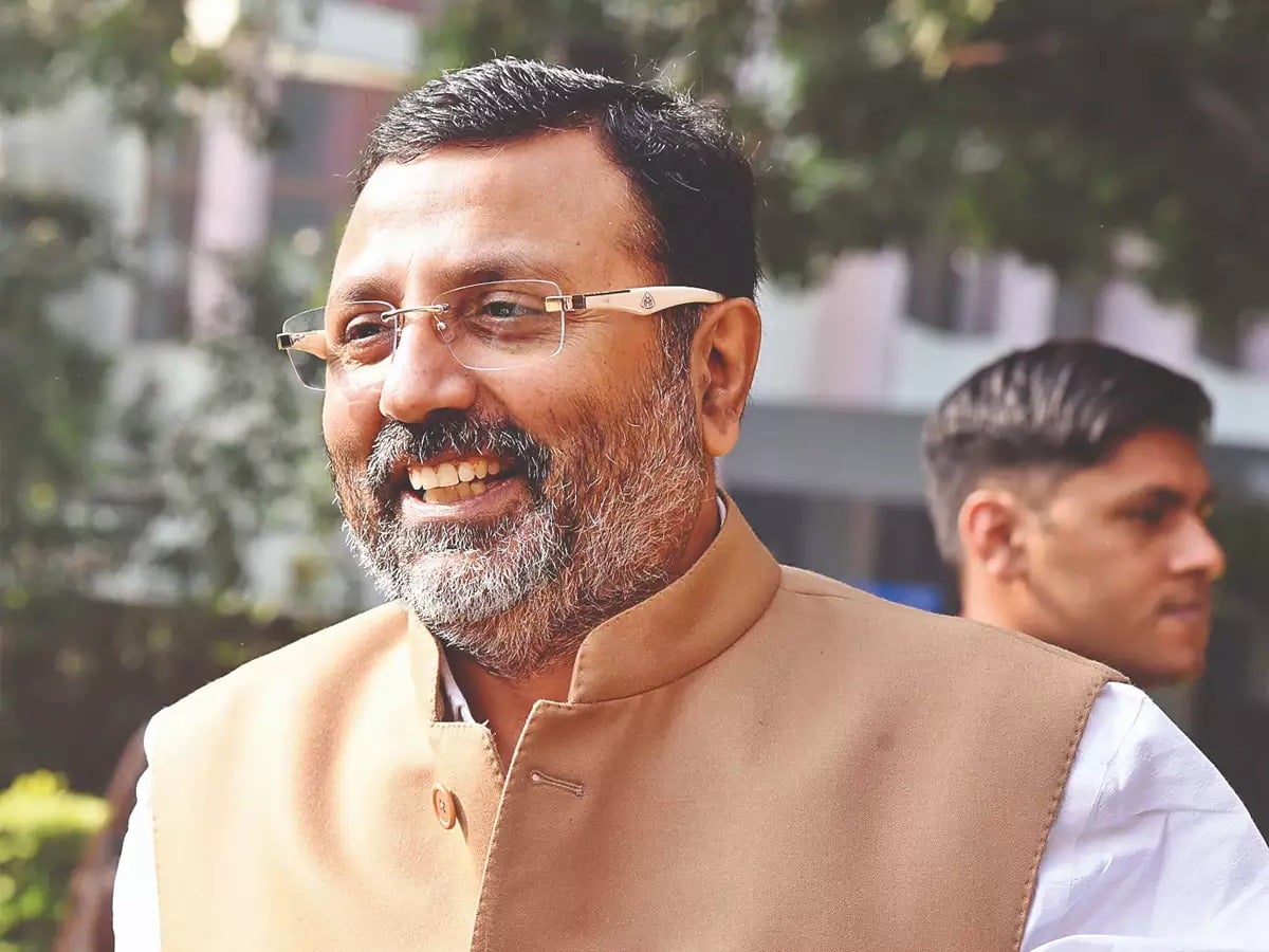 डिग्री विवाद में सांसद निशिकांत दुबे को हाईकोर्ट से बड़ी राहत, एफआईआर रद्द