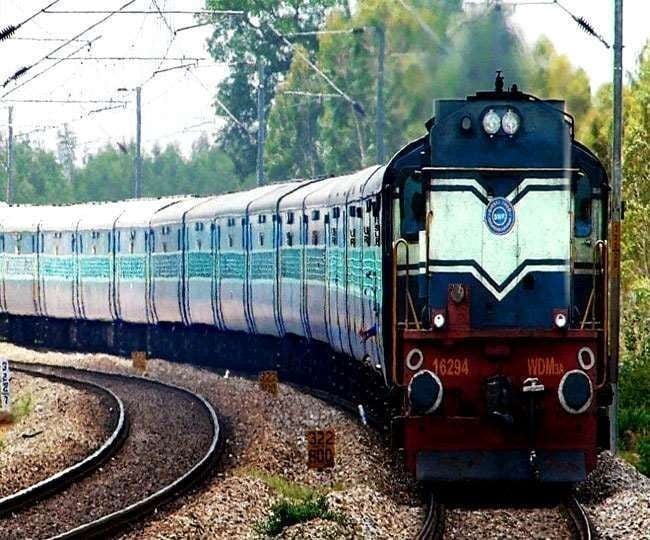 धनबाद-चंद्रपुरा रेल मार्ग में ट्रैफिक सह पावर ब्लॉक के कारण कई ट्रेन का परिचालन रद्द, कई का मार्ग परिवर्तित