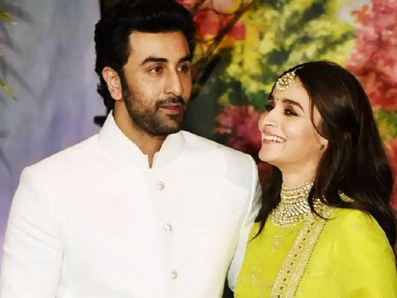कपूर और भट्ट परिवार के बीच वैवाहिक रिश्ता जल्द, रणवीर और आलिया की शादी की तैयारी अंतिम चरण में