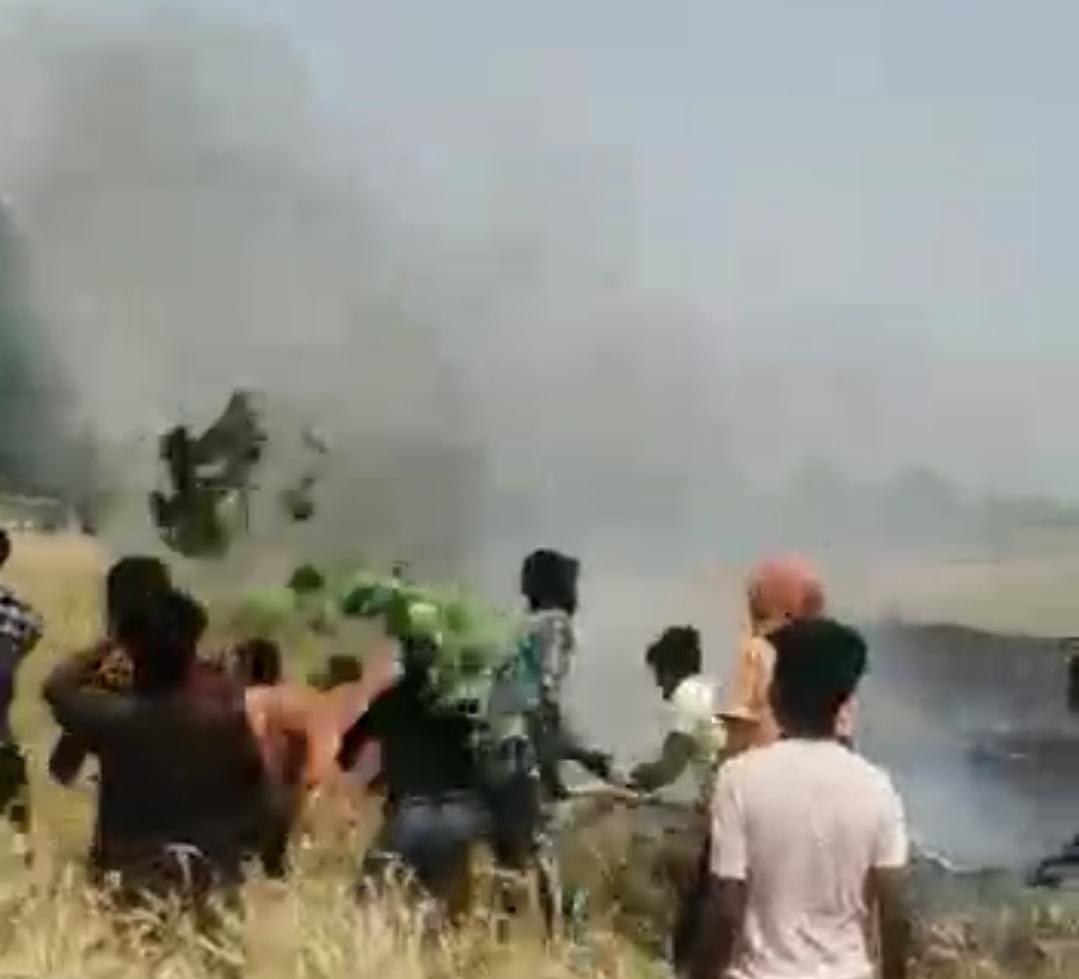 बनाही और पतरिया गांव की खेतों में लगी आग, 13 बीघा में तैयार गेहूं की फसल खाक