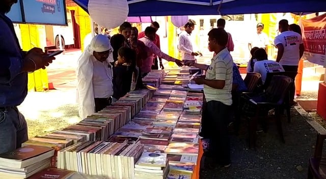 दो दिवसीय साहित्य महोत्सव संपन्न, साहित्यकारों ने समझाया लाइब्रेरी ऑफ माय लाइफ का महत्व