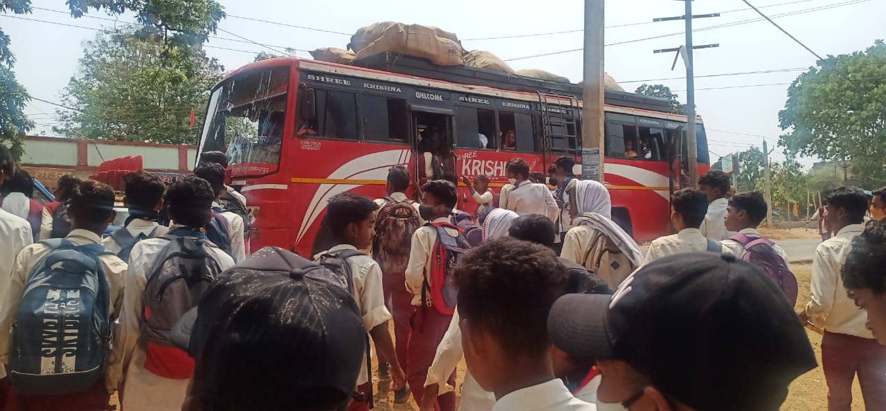 जैक मैट्रिक परीक्षा खत्म : छात्रों ने बेहतर रिजल्ट के लिए की दुआएं