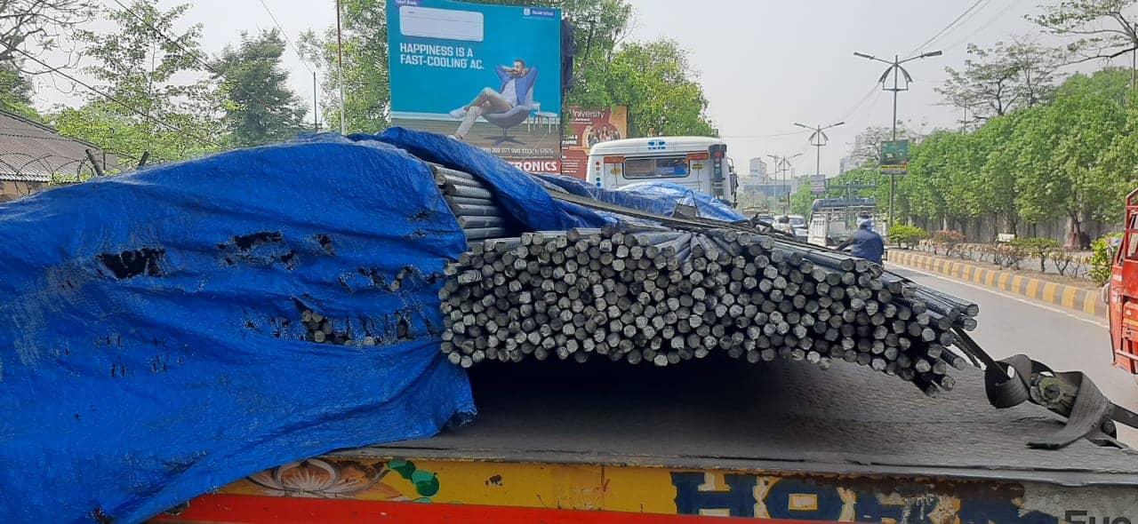 बाइक सवार तीन अपराधी चलती गाड़ी में चढ़ कर किया ड्राइवर को अगवा, साहस से ऐसे बची जान....