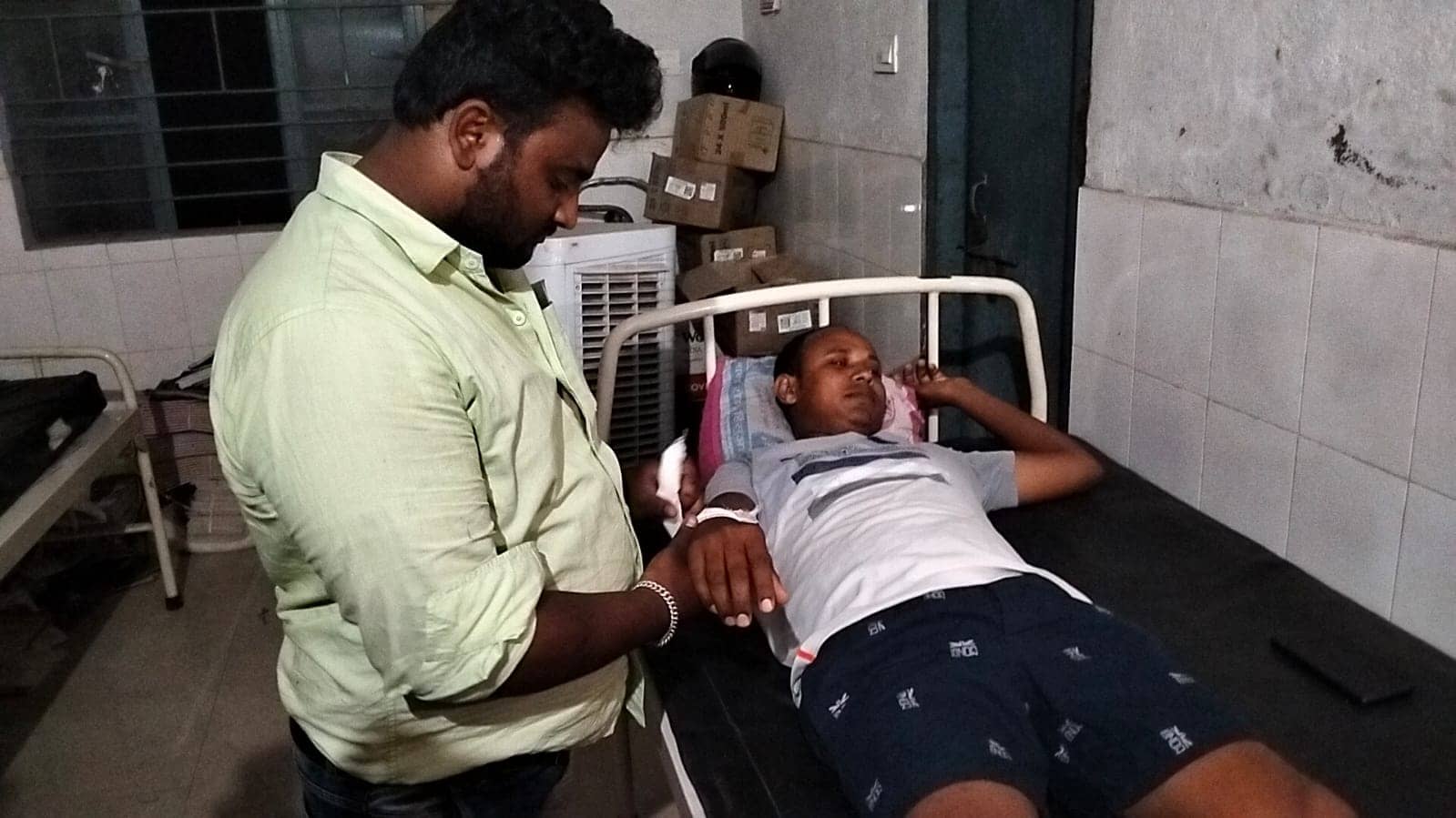 नवादा में बालू माफियाओं ने पुलिस टीम पर किया हमला, पुलिसकर्मी घायल