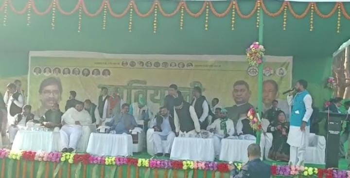 मुख्यमंत्री हेमंत सोरेन ने केंद्र सरकार को लिया आड़े हाथ, खतियान जोहार यात्रा के तहत आम सभा को किया संबोधित