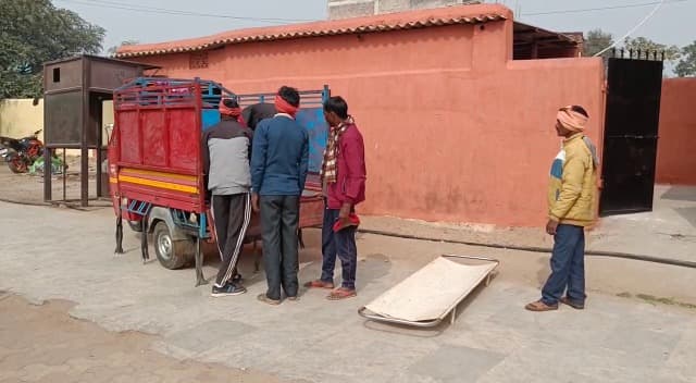 लोहरदगा : नए साल के मौके पर मौसी के घर गया था युवक, अगले दिन पेड़ से झूलता मिला शव