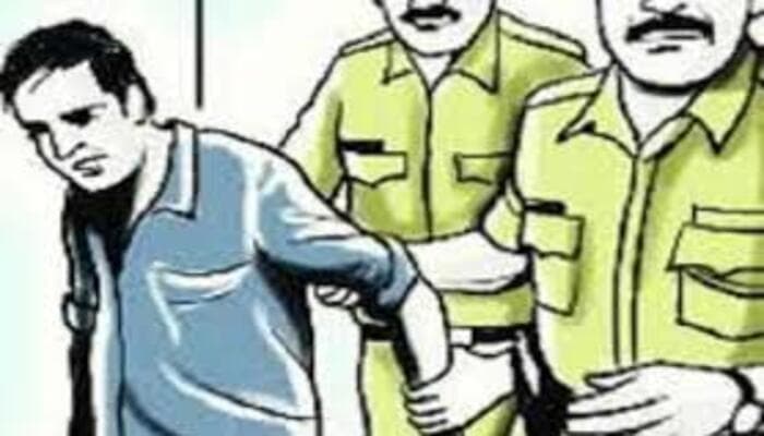 पत्रकार के घर के ऊपर फायरिंग मामले में पुलिस ने तीन को किया गिरफ्तार