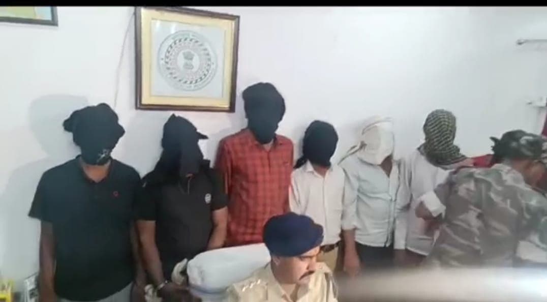 धनबाद में लॉटरी से लूट, सात को पुलिस ने पकड़ा ,जानिए इस खेल के पूरे नेटवर्क को