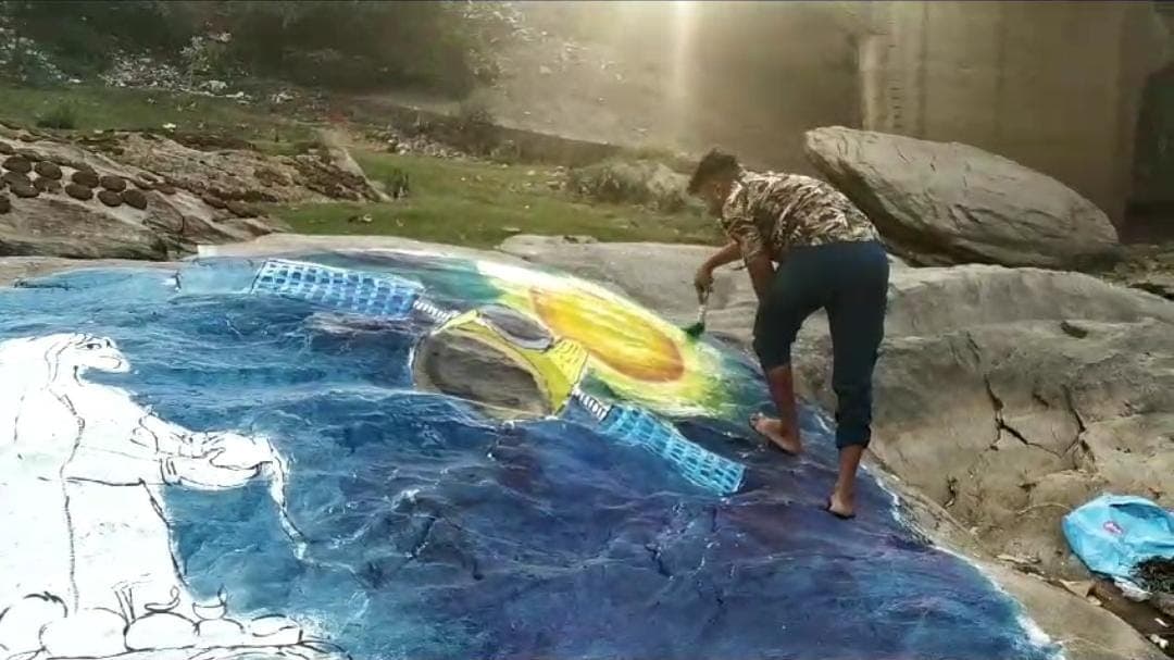 Chhath puja:महापर्व के दूसरे दिन आज छठ व्रति करेंगी खरना पूजा,पढ़ें जमशेदपुर के इस कलाकार ने चित्रकारी से दिखाई कैसे सूर्यदेव के प्रति आस्था