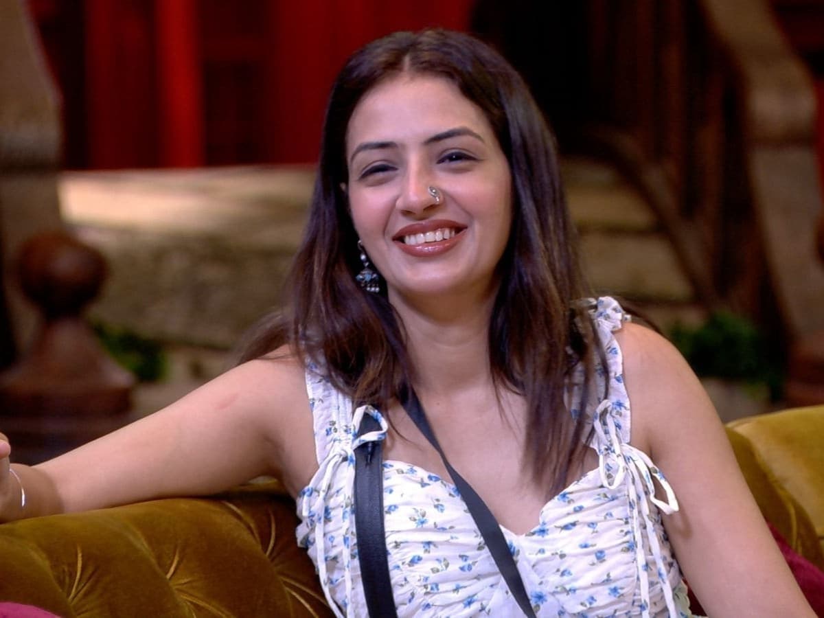 बिग बॉस OTT: वडा पाव गर्ल ने खोला राज, दो साल छोटे युगम से चंद्रिका ने रचाई शादी