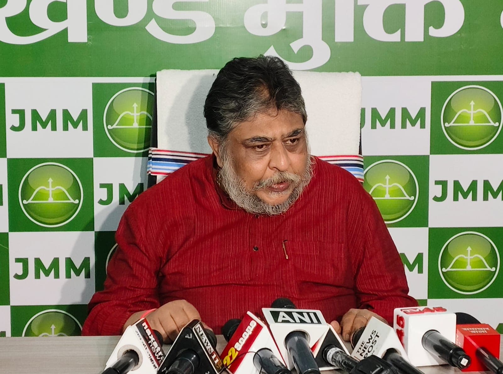 झामुमो ने प्रधानमंत्री के झारखंड दौरे पर कसा तंज, कहा- चुनाव आते ही आदिवासी इन लोगों के लिए हो जाते हैं प्रिय