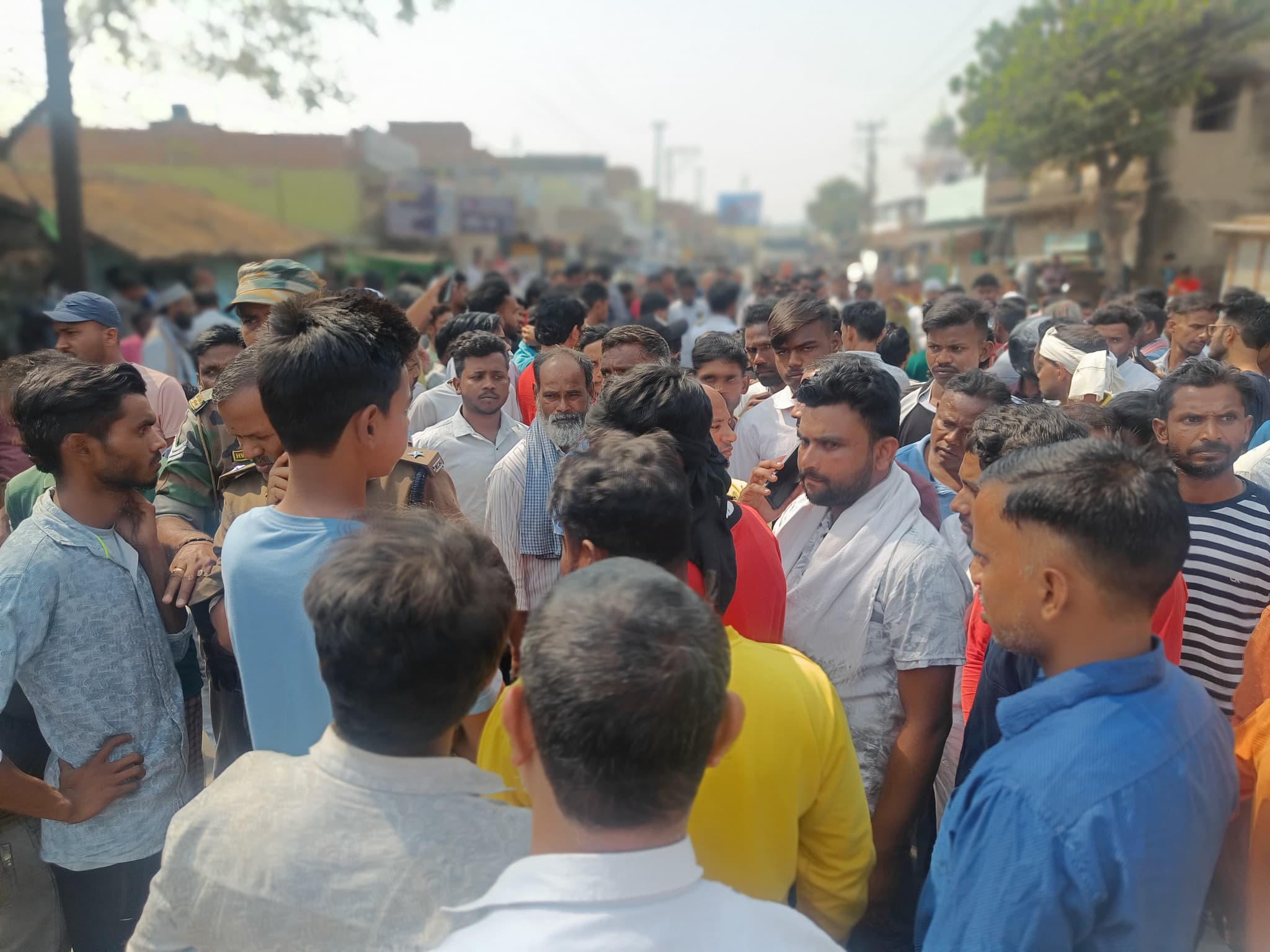 Dhanbad ! गोबिंदपुर में क्यों भड़का आक्रोश, क्यों की गई सड़क जाम, पढ़िए इस रिपोर्ट में !