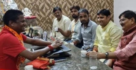 कैसे "चक्करघिरनी" बन गई है धनबाद भाजपा की राजनीति, कौन दिखा रहा रांची में दम तो किसको दिल्ली पर भरोसा !