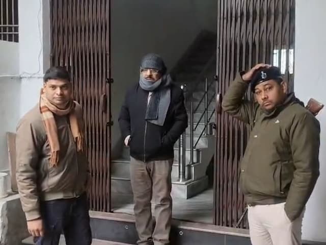 Breaking: निगरानी विभाग की बड़ी कार्रवाई, 19 हजार रिश्वत लेते जिला कृषि पदाधिकारी गिरफ्तार