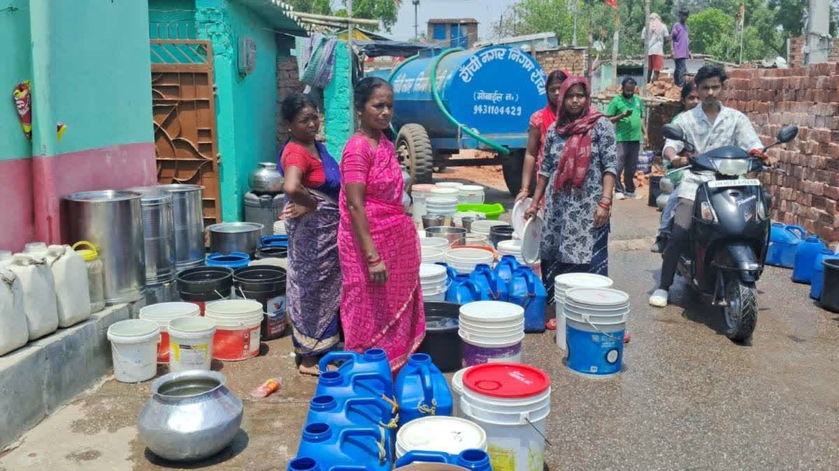ठंड में भी प्यासा है रांची का ये इलाका, जल संकट से जूझ रहे लोगोंं ने मुख्यमंत्री से लगाई गुहार