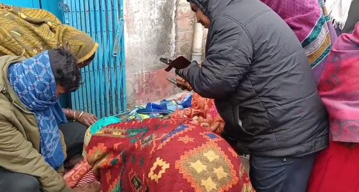 अब यूट्यूब के भरोसे बिहार वासियों की जान ! झोलाछाप डॉक्टर का खौफनाक कारनामा, यूट्यूब देखकर किया गर्भवती महिला का ऑपरेशन, तड़प तड़पकर तोड़ा दम