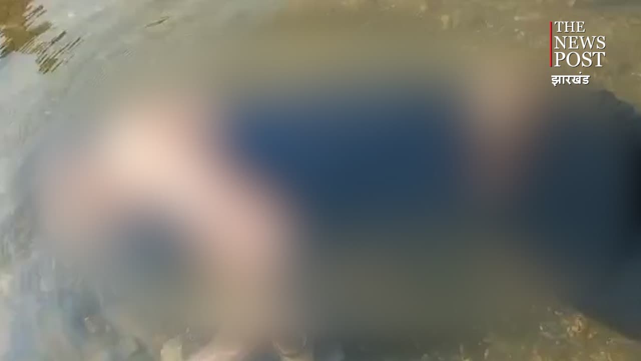 पानी में मिला अज्ञात युवक का शव, इलाके में सनसनी